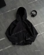 Мужская Черная Ветровка на Молнии с Гидрофобным Принтом