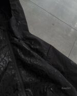 Мужская Черная Ветровка на Молнии с Гидрофобным Принтом