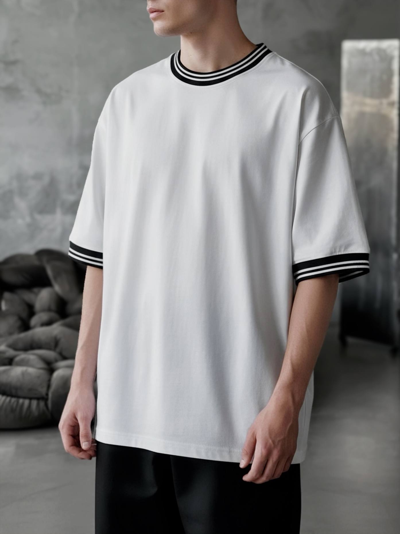photo_2026-04-09_09-28-21 Мужская Белая Футболка Оверсайз - Объемная Базовая с Окантовкой