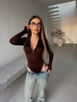 Женское Базовое Коричневое Боди с Длинными Рукавами и Змейкой под Горло