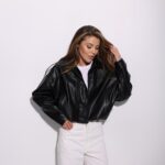 Женская Укороченная Черная Кожаная Куртка Свободного Кроя