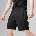 Мужские Легкие Летние Черные Шорты Свободного Кроя - Базовые на Резинке со Шнурком