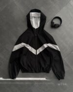 Мужская Свободная Черная Ветровка на Молнии с Капюшоном и Белой Полоской