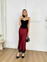 Женская Длинная Шелковая Бордовая Юбка с Кружевом