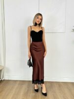 Женская Длинная Шелковая Коричневая Юбка с Кружевом