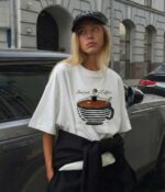 Женская Объемная Белая Футболка Оверсайз с Принтом Кофе