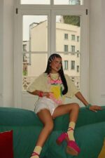 Женская Объемная Желтая Футболка Оверсайз с Принтом Лимон