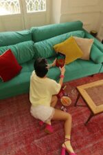 Женская Объемная Желтая Футболка Оверсайз с Принтом Лимон