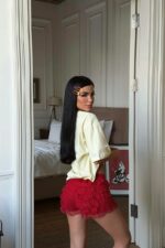 Женская Объемная Желтая Футболка Оверсайз с Принтом Клубника