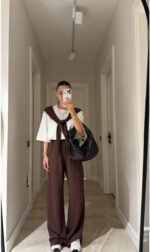 Женский Костюм Комплект Двойка - Белая Футболка с Имитацией Кофты на Плечах + Коричневые Широкие Штаны