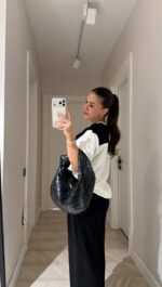 Женский Костюм Комплект Двойка - Белая Футболка с Имитацией Кофты на Плечах + Черные Широкие Штаны