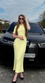 Женское Длинное Приталенное Желтое Платье Поло Трикотаж с Короткими Рукавами