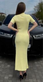Женское Длинное Приталенное Желтое Платье Поло Трикотаж с Короткими Рукавами