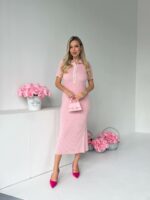 Женское Длинное Пудровое Платье Поло с Воротником Коротким Рукавом и Окантовкой
