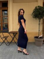 Женское Длинное Облегающее Темно-Синее Платье с Короткими Рукавами и Белым Воротником