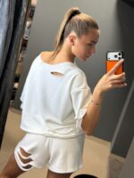 Женский Летний Рваный Белый Костюм Свободного Кроя (Футболка + Шорты)
