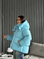 Женская Объемная Дутая Голубая Куртка Оверсайз с Капюшоном