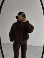 Женская Теплая Плюшевая Коричневая Кофта Зипка на Молнии с Высокой Горловиной