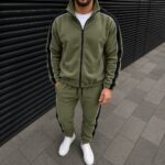 Мужской Теплый Флисовый Хаки Костюм с Лампасами - Зип Кофта под Горло + Штаны с Манжетами