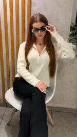 Женская Базовая Молочная Кофта на Змейке с Высокой Горловиной