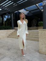 Женское Молочное Платье Миди - Трикотажное на Пуговицах с Рукавами Клеш